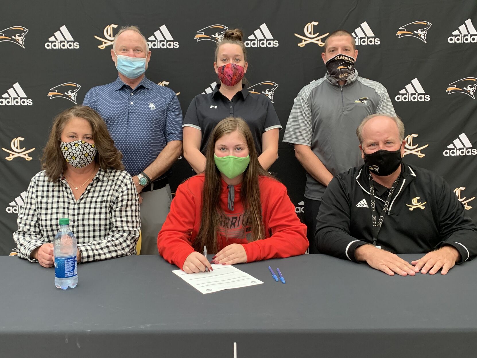 Karena Knight signs with Rend Lake College